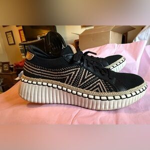 SKECHERS WILSHIRE BLVD BELLEVUE WOMEN'S CASUAL SHOE